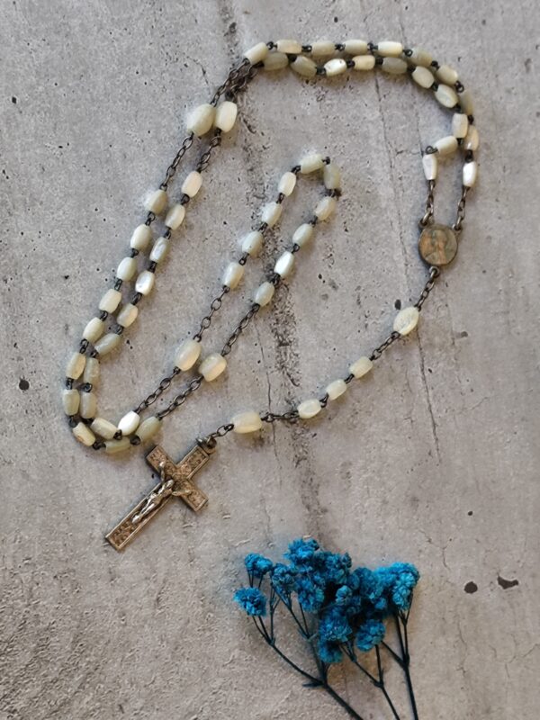 Antique chapelet en perles de nacre de la Vierge Marie – Image 7