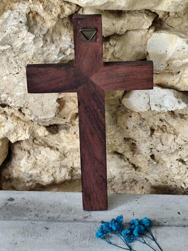 Ancien crucifix en bois et nacre – Image 6