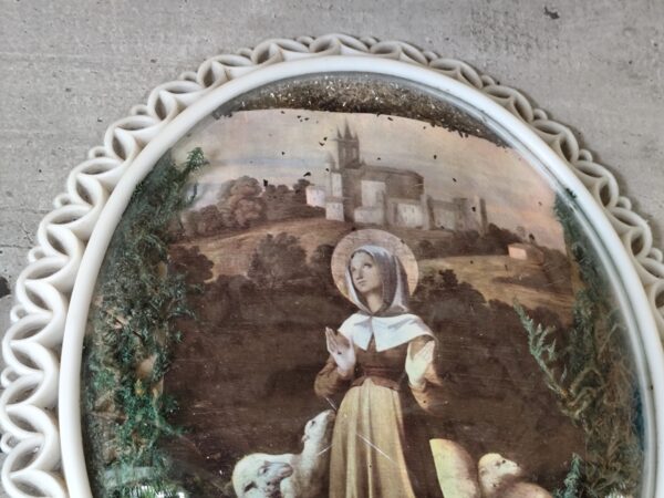 Rare cadre ancien de sainte Germaine signé RPH Besson. – Image 2