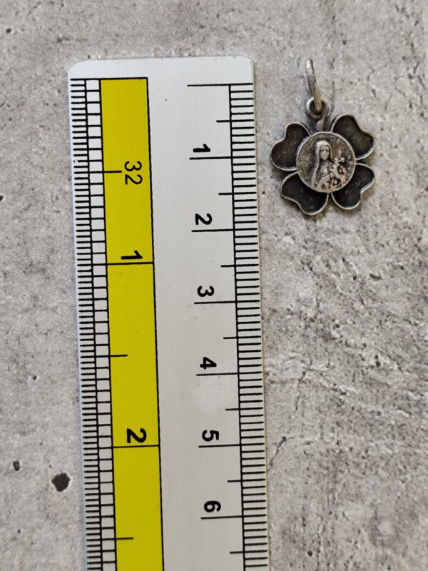 Rare Ancienne médaille religieuse sainte Thérèse  de Lisieux. – Image 3