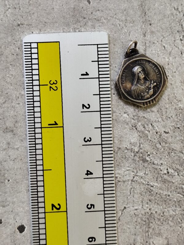 Rare Ancienne médaille religieuse sainte Thérèse  de Lisieux. – Image 3