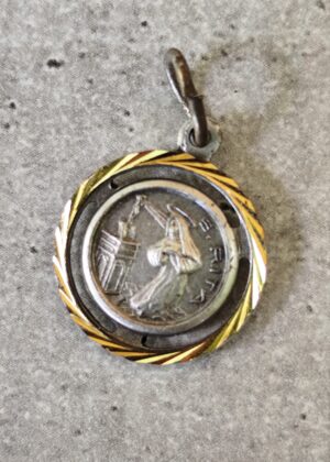 Médaillon religieux catholique antique français en métal argenté, pendentif relique, médaillon de sainte breloque, médaille sanctuaire de Sainte Rita.
