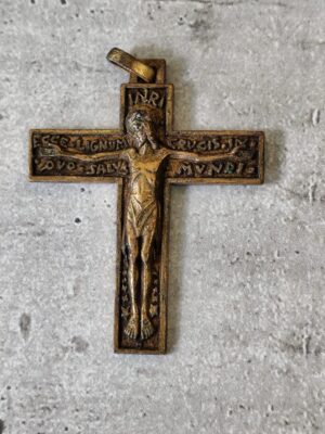 Croix pectorale Ferdinand py - Croix ancienne de Fernand PY - Médaille Jésus-Christ - Bijoux catholiques - Accessoire chrétien