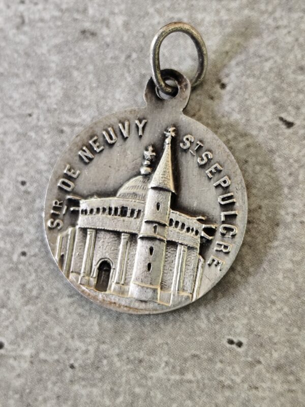Ancienne médaille religieuse jésus Christ neuvy saint sepulcre – Image 2