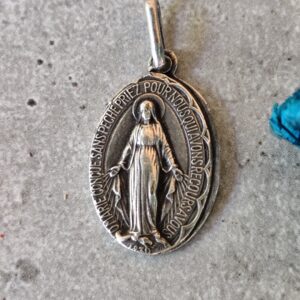 Antique médaille de la vierge Marie miraculeuse