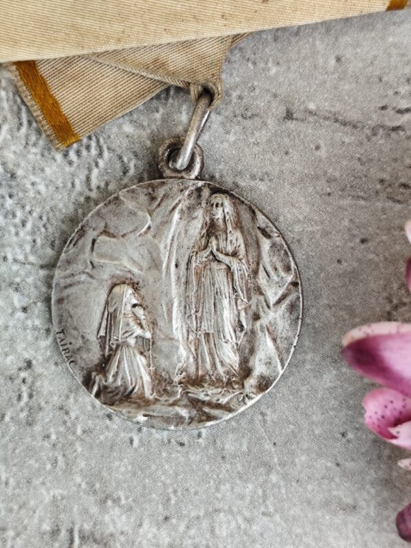Rare médaille religieuse de Saint Rémy , notre dame de Reims – Image 4
