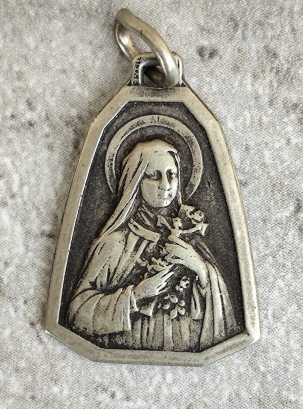 Rare Ancienne médaille religieuse sainte Thérèse  de Lisieux – Image 2