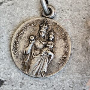 Antique médaille religieuse notre dame de benoîte vaux