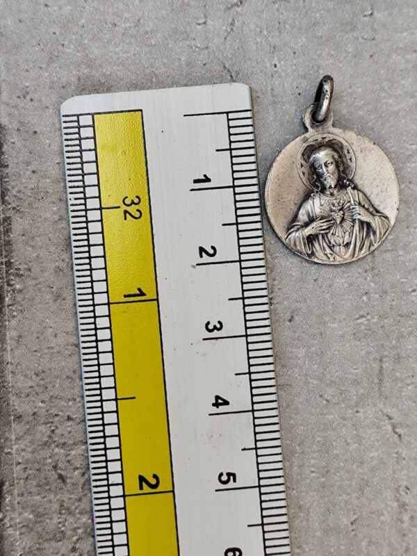 Antique médaille religieuse virgen de la caridad del cobre ,patronne de Cuba. – Image 3