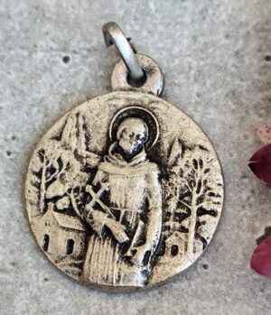 Médaille de saint François d'Assise et sainte claire ronde de couleur argentée, Protecteur des animaux et de l'environnement