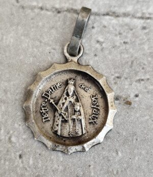 Antique médaille religieuse notre dame des joyaux