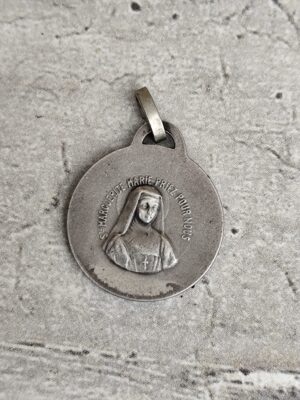 Médaille religieuse de sainte Marie Marguerite alacoque