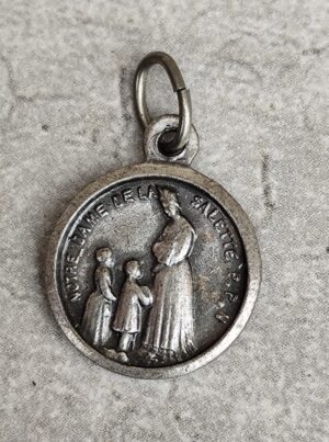 Antique médaille religieuse de notre dame de la salette