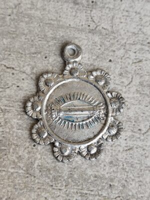 Antique médaille religieuse saint sang bruges