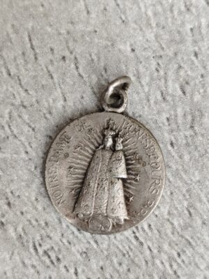 Antique médaille religieuse de notre dame du Bon secours