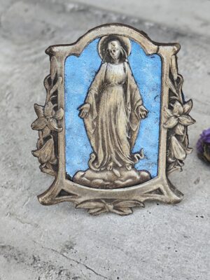 Ex voto de la vierge Marie,autel de prière.