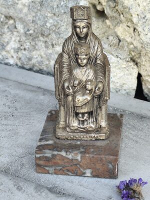 Antique statue religieuse notre dame d'orcival en métal et en marbre