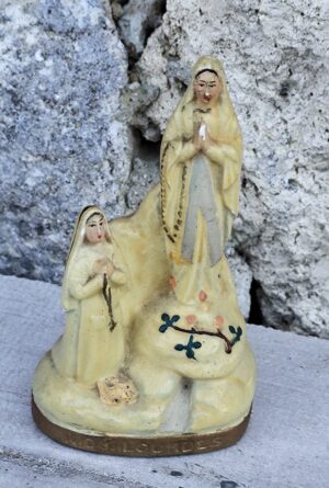 Statue ancienne Vierge Marie de Lourdes en plâtre – signée Corneille Toulouse – art religieux français