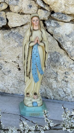 Statue religieuse Vierge Marie de Lourdes – 33 cm – plastique vintage