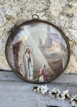 Globe‑Reliquaire – Vierge Marie de Lourdes Apparition à Lourdes – « Je suis l’Immaculée Conception »